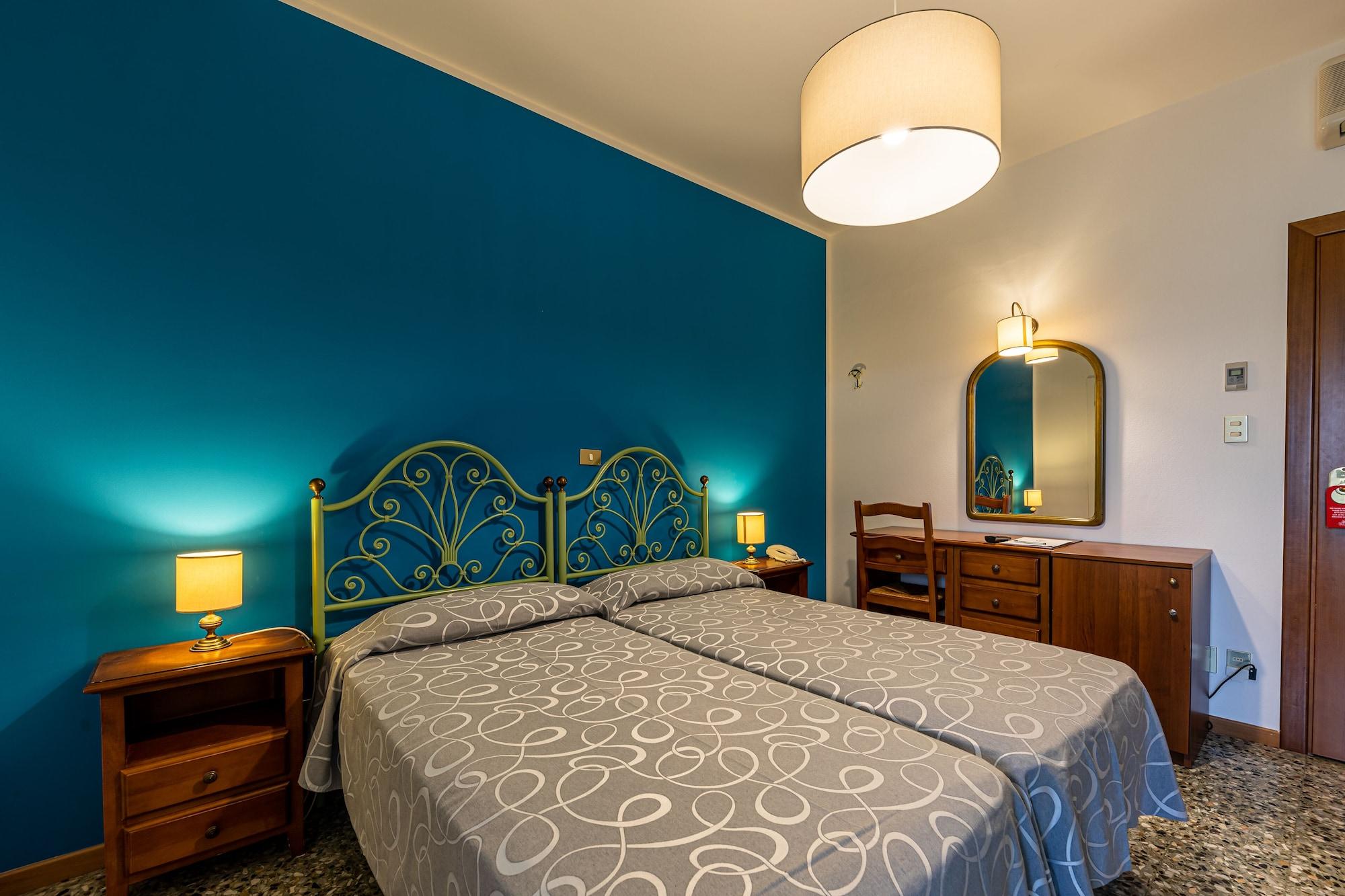 Hotel Bisesti ***S غارْدا المظهر الخارجي الصورة